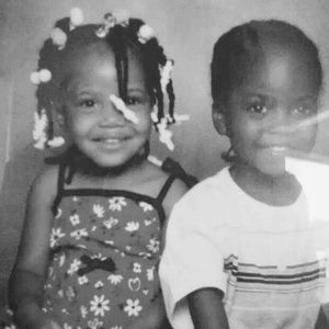 Meet your Posher, Dione